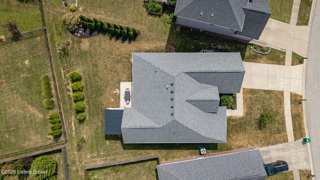 2203 Tatton Dr, Louisville, KY 40245