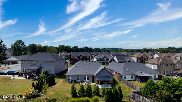 2203 Tatton Dr, Louisville, KY 40245