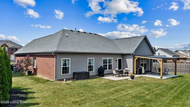 2203 Tatton Dr, Louisville, KY 40245