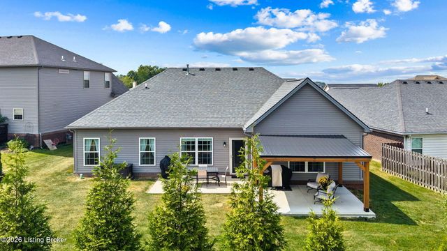 2203 Tatton Dr, Louisville, KY 40245
