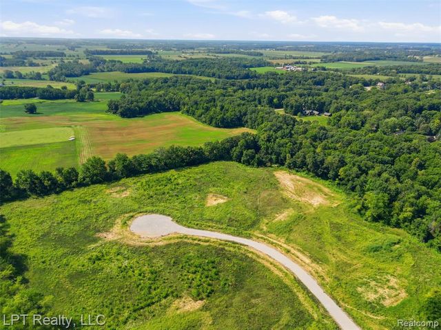 9571 Creekside Drive, Saline, MI 48176