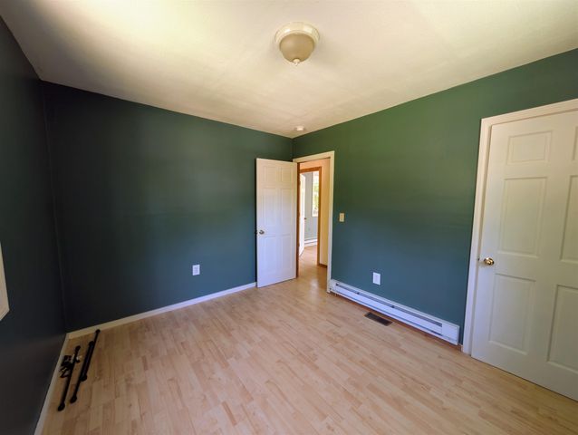 23 Penn Avenue, Deerfield, NH 03037