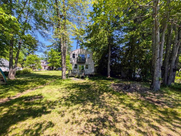 23 Penn Avenue, Deerfield, NH 03037