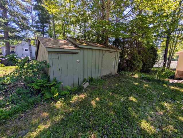 23 Penn Avenue, Deerfield, NH 03037