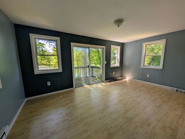 23 Penn Avenue, Deerfield, NH 03037