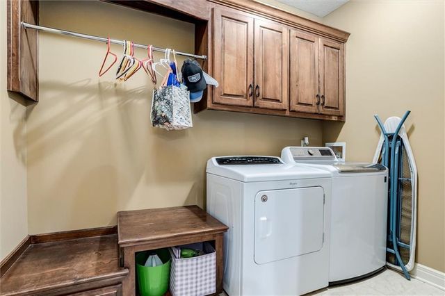 15534 Shawnee Drive, Overland Park, KS 66223