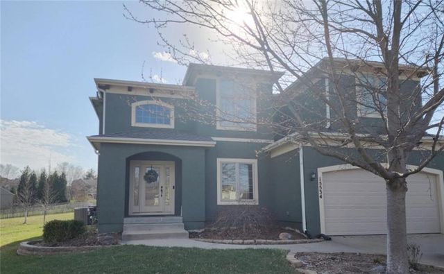 15534 Shawnee Drive, Overland Park, KS 66223