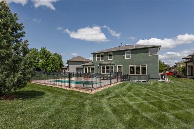 15534 Shawnee Drive, Overland Park, KS 66223