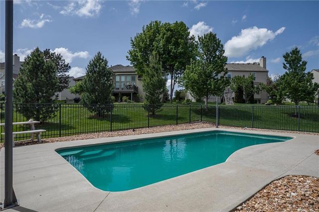 15534 Shawnee Drive, Overland Park, KS 66223