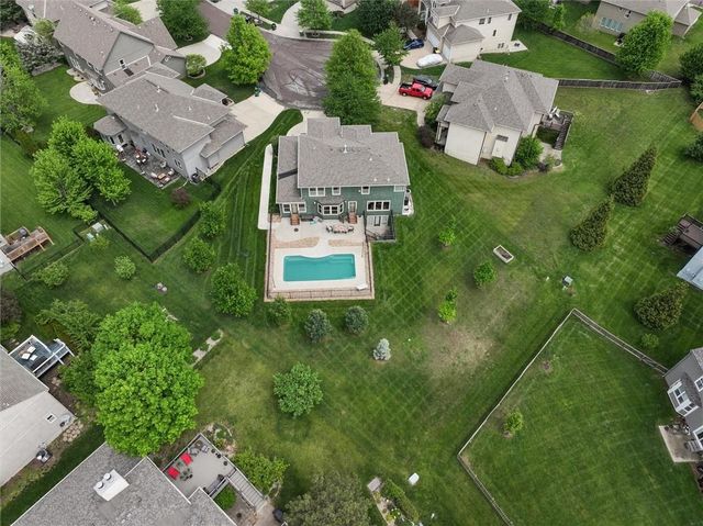 15534 Shawnee Drive, Overland Park, KS 66223