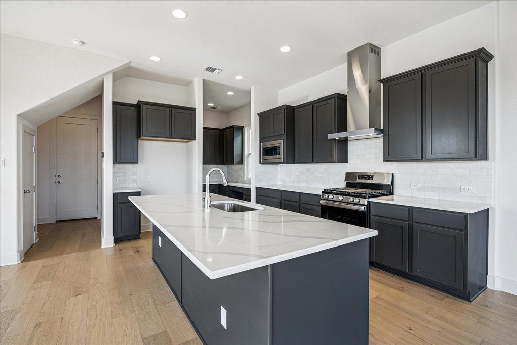 1531 N Red Bud LN 25, Round Rock, TX 78665