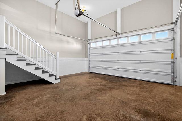 5 ROLLING OAKS DR, Fishersville, VA 22939