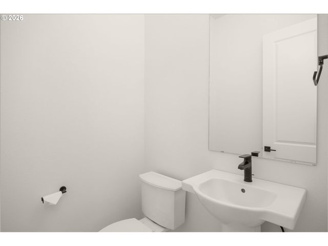 15826 Nw RIDGELINE St, Portland, OR 97229