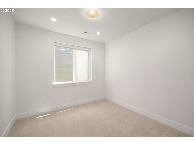15826 Nw RIDGELINE St, Portland, OR 97229