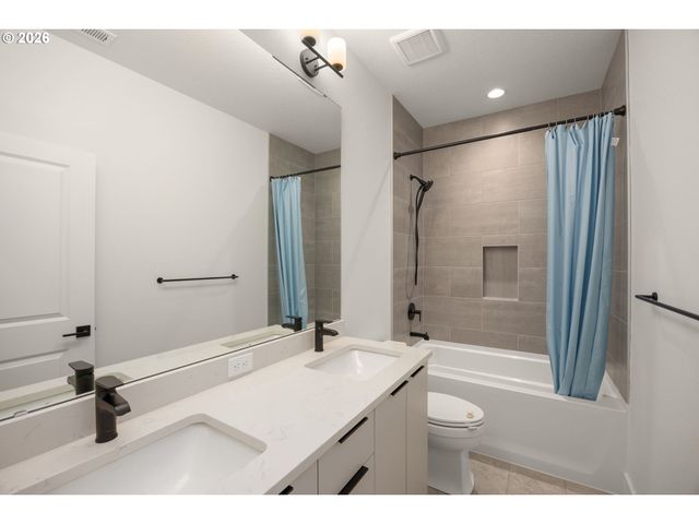 15826 Nw RIDGELINE St, Portland, OR 97229