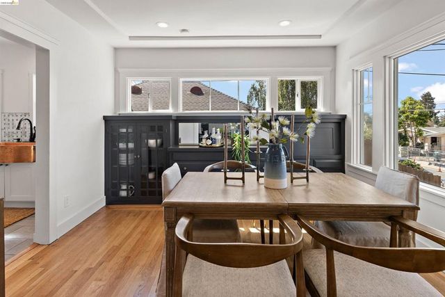 5030 Congress Ave, Oakland, CA 94601