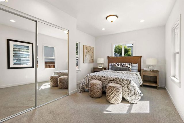 5030 Congress Ave, Oakland, CA 94601