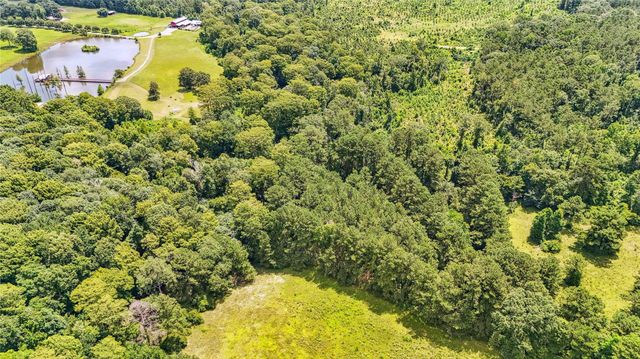 398 County Road 172, Jasper, TX 75951