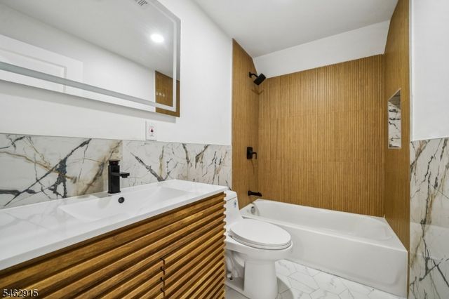 6 Norfolk Ave, Maplewood Twp., NJ 07040