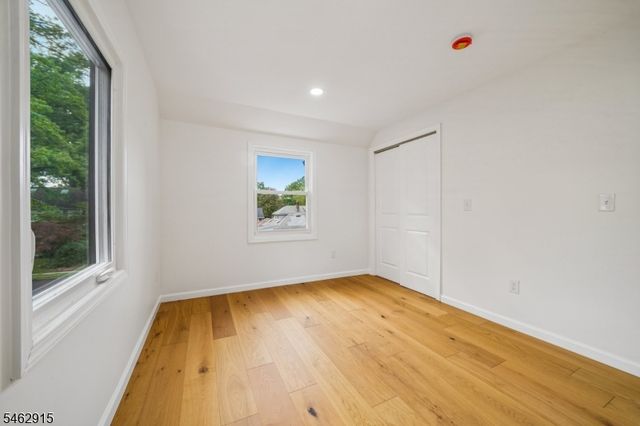 6 Norfolk Ave, Maplewood Twp., NJ 07040