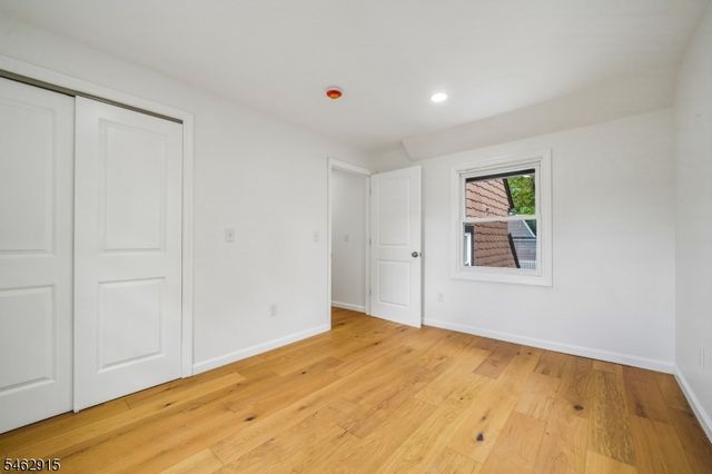 6 Norfolk Ave, Maplewood Twp., NJ 07040