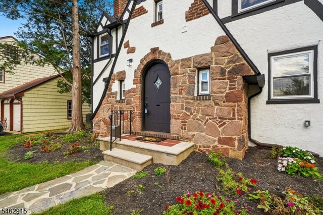 6 Norfolk Ave, Maplewood Twp., NJ 07040