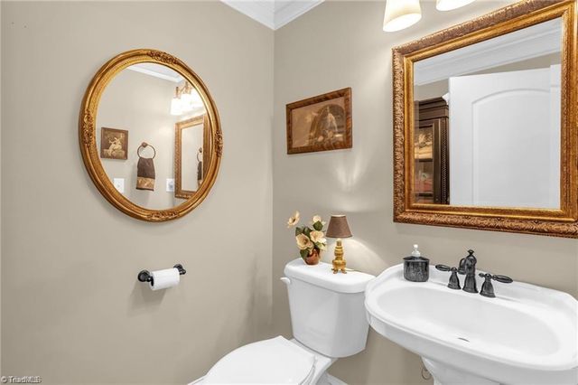 1441 Cawdor Lane, Kernersville, NC 27284