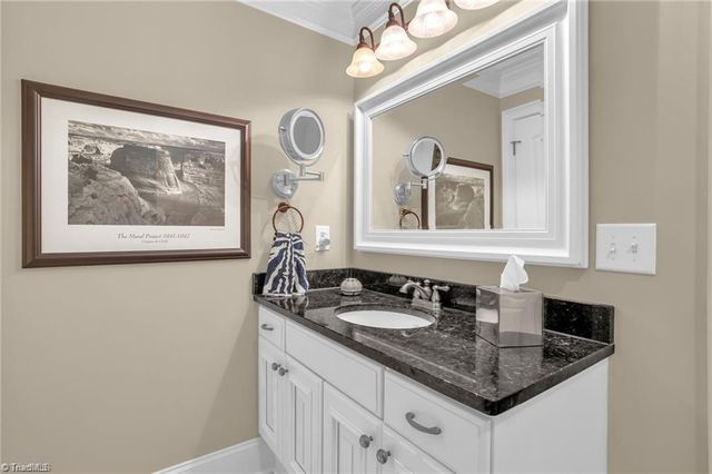 1441 Cawdor Lane, Kernersville, NC 27284