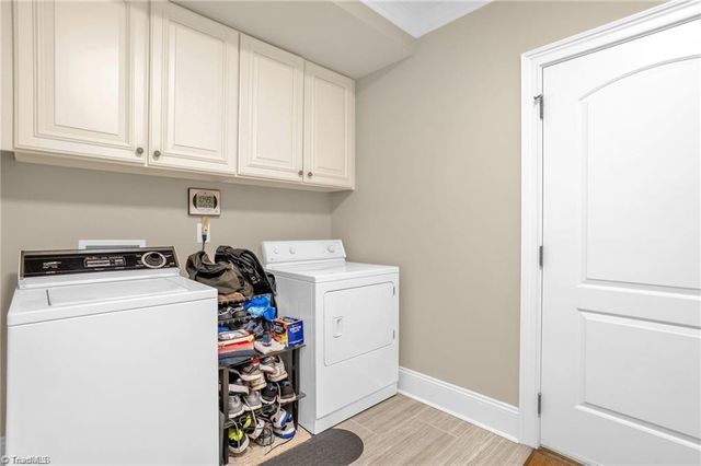 1441 Cawdor Lane, Kernersville, NC 27284