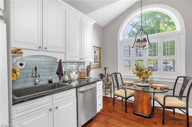 1441 Cawdor Lane, Kernersville, NC 27284