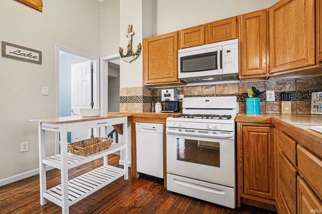 258 EMS T25 Lane, Leesburg, IN 46538