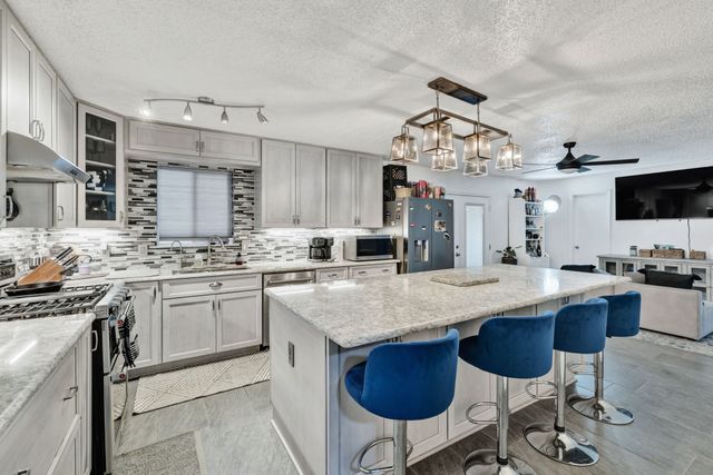 1401 Greentree Lane, Garland, TX 75042