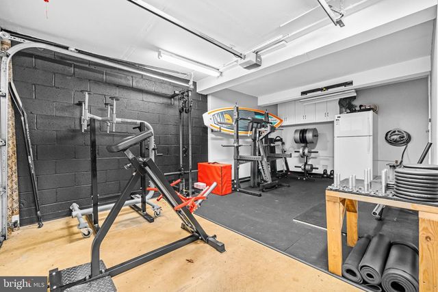 5008 9TH ST S, Arlington, VA 22204