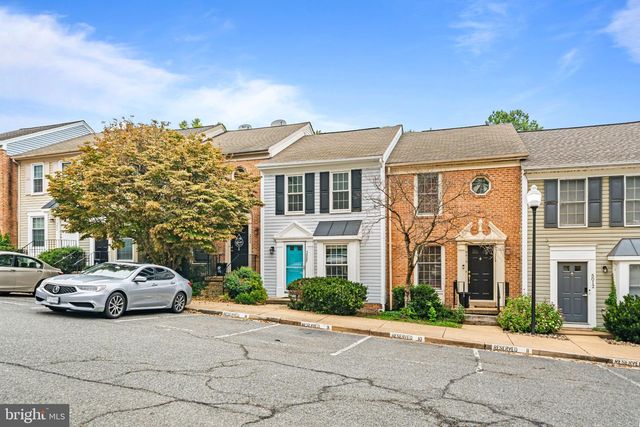 5008 9TH ST S, Arlington, VA 22204