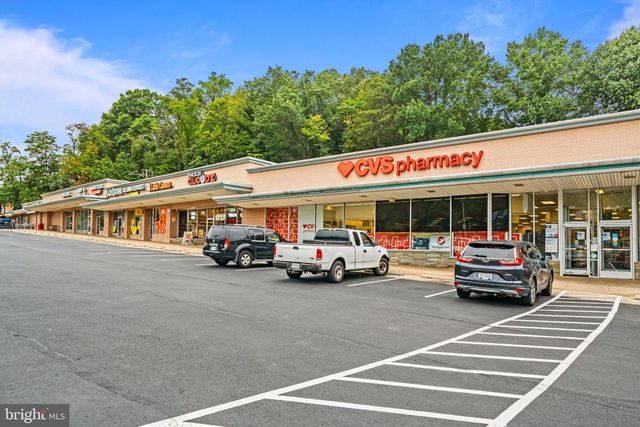 5008 9TH ST S, Arlington, VA 22204