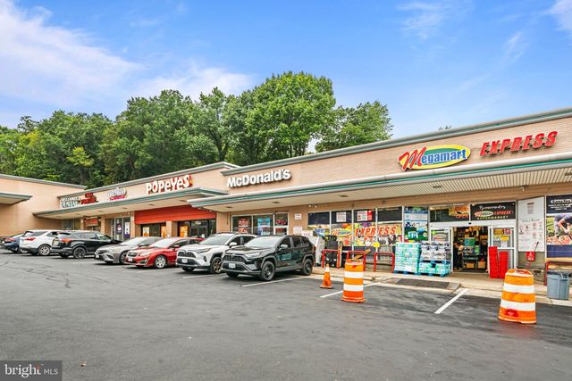 5008 9TH ST S, Arlington, VA 22204