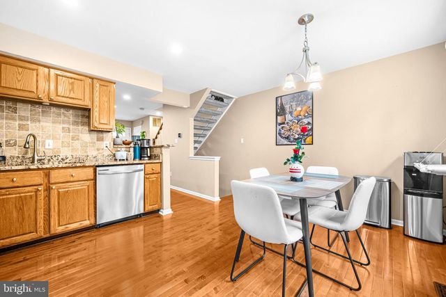 5008 9TH ST S, Arlington, VA 22204