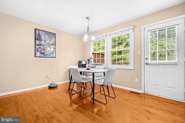 5008 9TH ST S, Arlington, VA 22204