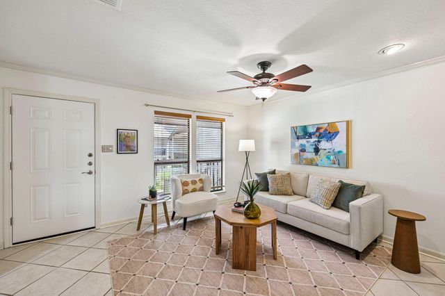 2412 Enfield RD 8, Austin, TX 78703