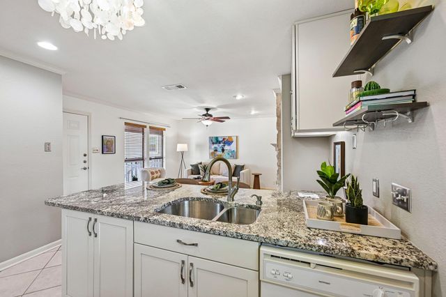 2412 Enfield RD 8, Austin, TX 78703