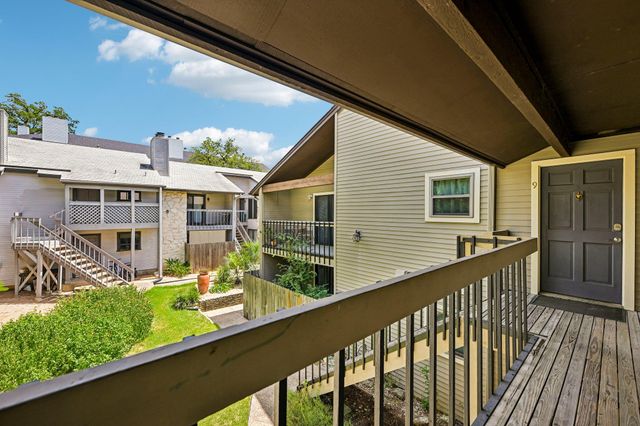 2412 Enfield RD 8, Austin, TX 78703