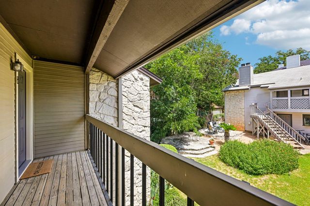 2412 Enfield RD 8, Austin, TX 78703