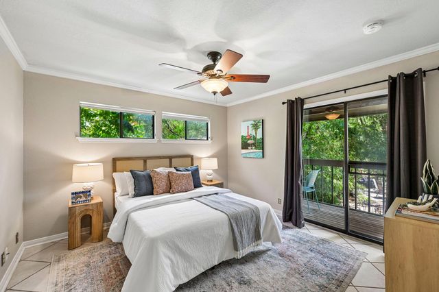 2412 Enfield RD 8, Austin, TX 78703