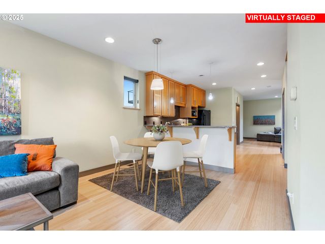 22 MOSIER CREEK Pl 22, Mosier, OR 97040