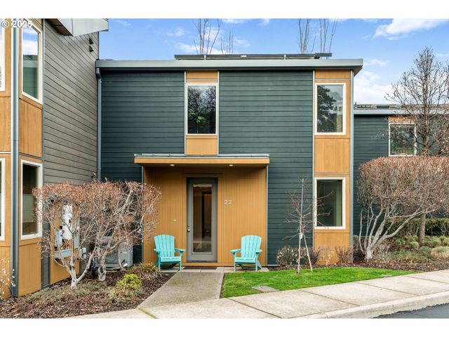22 MOSIER CREEK Pl 22, Mosier, OR 97040