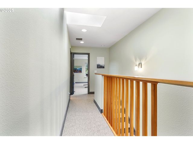 22 MOSIER CREEK Pl 22, Mosier, OR 97040