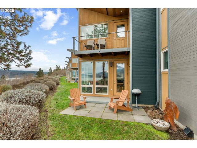 22 MOSIER CREEK Pl 22, Mosier, OR 97040