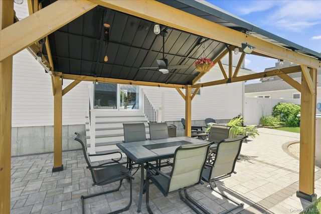 85 Maple Road, Rocky Point, NY 11778