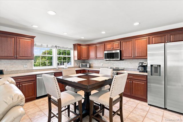 85 Maple Road, Rocky Point, NY 11778