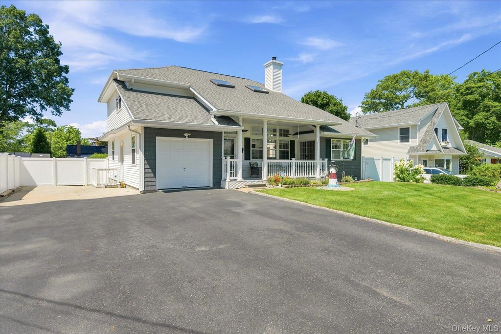 85 Maple Road, Rocky Point, NY 11778